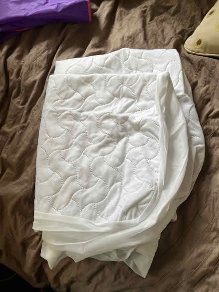 Photo of free Fitted mattress cover for crib (Berkeley) #1