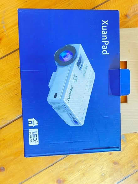 Photo of free XuanPad Projector (EH3) #1