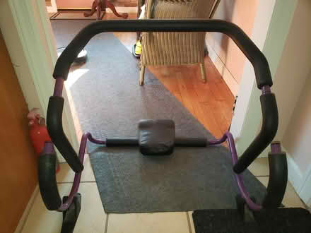 Photo of free Sit up crunch machine (Ulster Park) #1