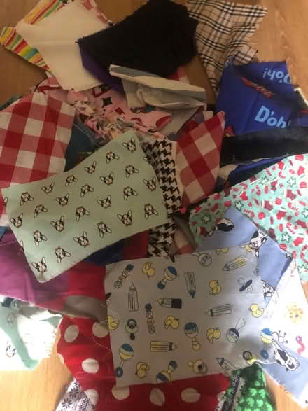 Photo of free Rectangles of fabric (BN41) #2