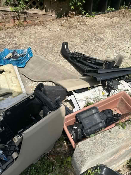 Photo of free Discovery 4 parts (Downley HP13) #3