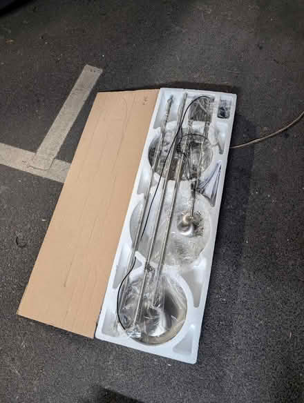 Photo of free NEW - Finether Aluminum Floor Lamp (Teddington TW11) #2