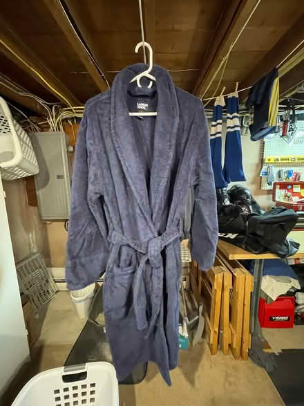 Photo of free Men’s Lands End Bathrobe (Wilmington) #1