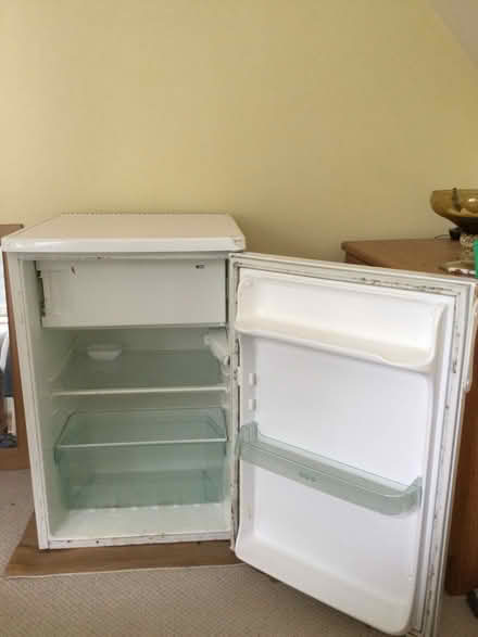 Photo of free Fridge (Bridge of Allan FK9) #1