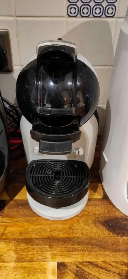 Photo of free Nescafé Dulce Gusto DeLonghi (Levenshulme M19) #1