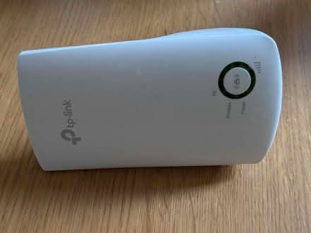 Photo of free WiFi extender (Sharrow S7) #1