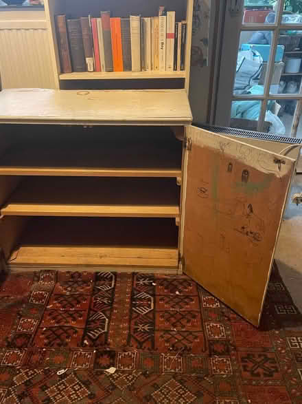 Photo of free Chest of drawers (SW11 near Battersea Park Road) #2
