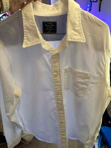 Photo of free Men’s dress shirts (Fort adams) #1