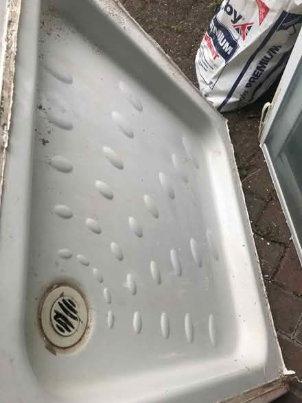 Photo of free Shower tray door and side panel (Lloyd Park CR2) #3