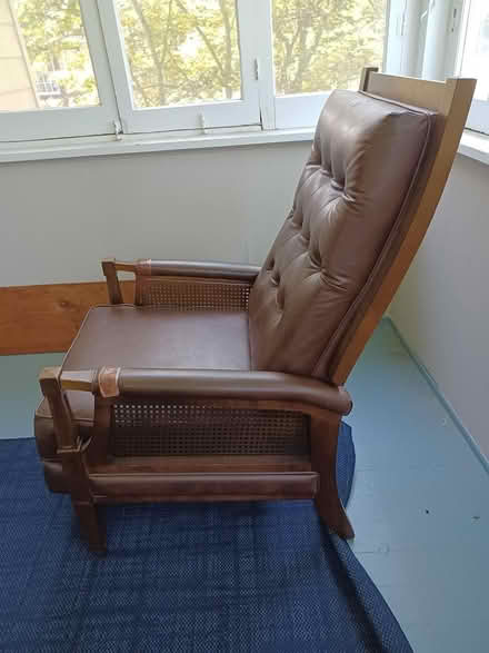 Photo of free Vintage Recliner (Poughkeepsie (off Hooker)) #2