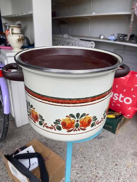 Photo of free Large crock pot (Snodland) #1