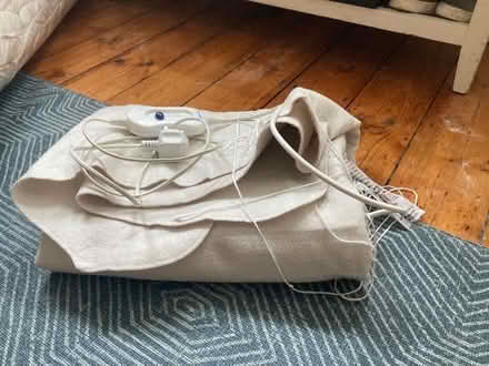 Photo of free Single electric blanket (Shepherds Bush W14) #1