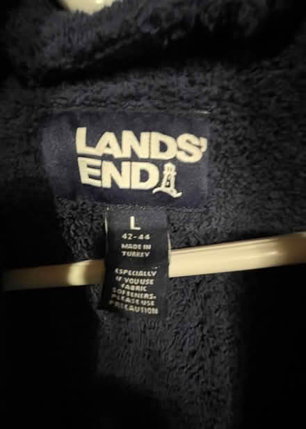 Photo of free Men’s Lands End Bathrobe (Wilmington) #3