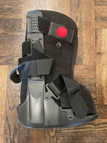 Photo of free Orthopedic boot (Park slope Brooklyn 11215) #1