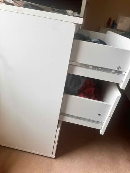 Photo of free IKEA malm chest of drawers (KT8 East Molesey) #4