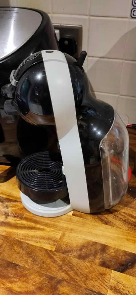 Photo of free Nescafé Dulce Gusto DeLonghi (Levenshulme M19) #3