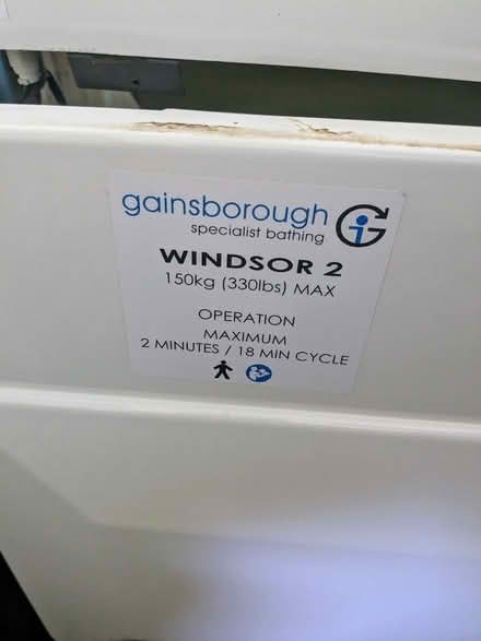 Photo of free Fully functional Gainsbourgh Bath with transfer chair (Inverleith EH3) #3