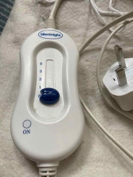 Photo of free Single electric blanket (Shepherds Bush W14) #3
