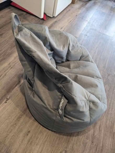 Photo of free Two bean bags (need deep cleaning) (San Mateo Knolls) #3