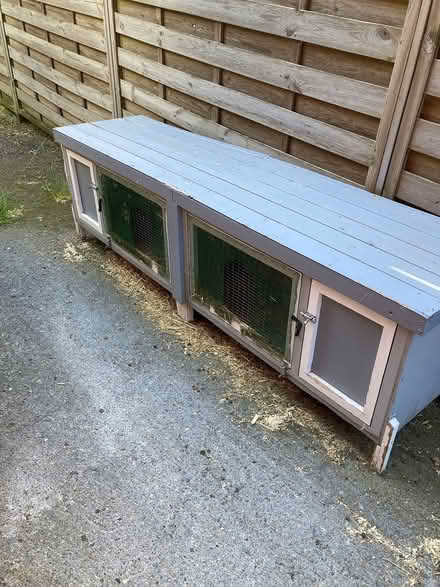 Photo of free Rabbit hutch (Ecclesfield Sheffield S35) #3