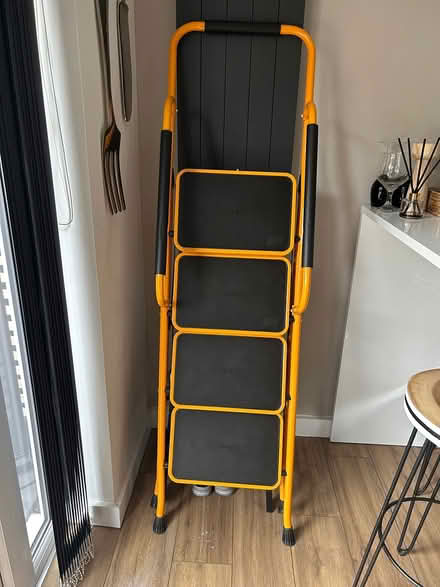 Photo of free 4 step ladder (Catshill Bromsgrove B61 0NR) #1