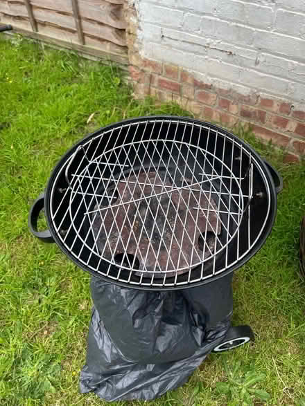 Photo of free Mini bbq (New Malden KT3) #1