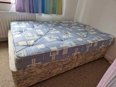 Photo of free Double bed (Tw208nw) #1
