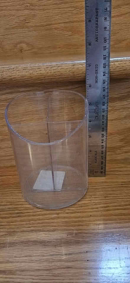 Photo of free Desktop Supply Holder (Richmond Hill) #1