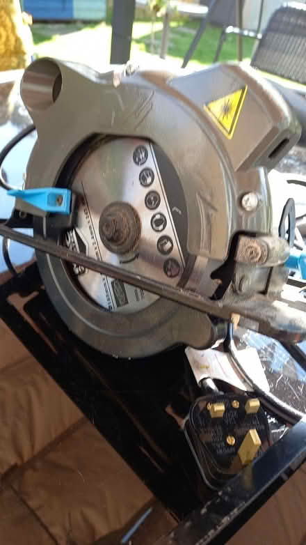 Photo of free Electric saw (Curbridge OX29) #2