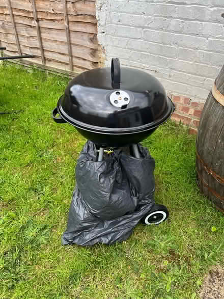 Photo of free Mini bbq (New Malden KT3) #2