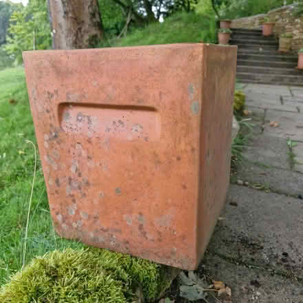 Photo of free Ceramic pot (Owlpen GL11) #3