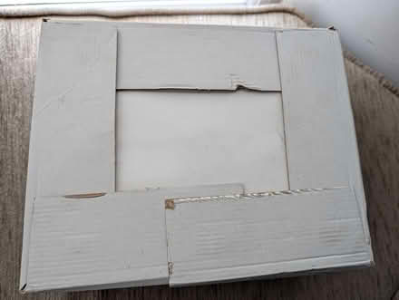 Photo of free White tiles (L37) #2