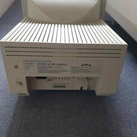 Photo of free Macintosh monochrome display (OX3 Marston) #2