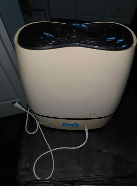 Photo of free Cool mist humidifier (Bells corners) #2