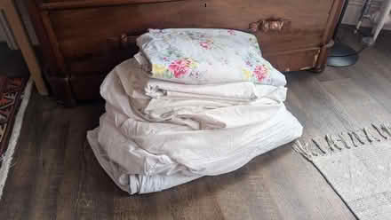 Photo of free Duvet covers, pillowcases, sheets (Willesden Green) #1
