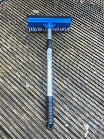 Photo of free Small extendable window cleaner (TN2) #2