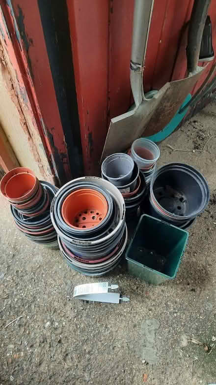 Photo of free Plastic pots (Various) (Newport Pagnell, MK16) #1