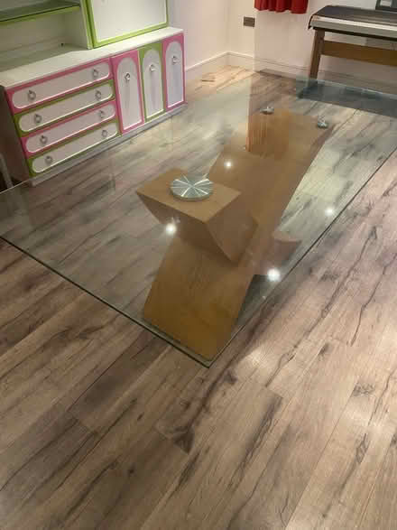 Photo of free Large dining table (Broxbourne EN10) #1