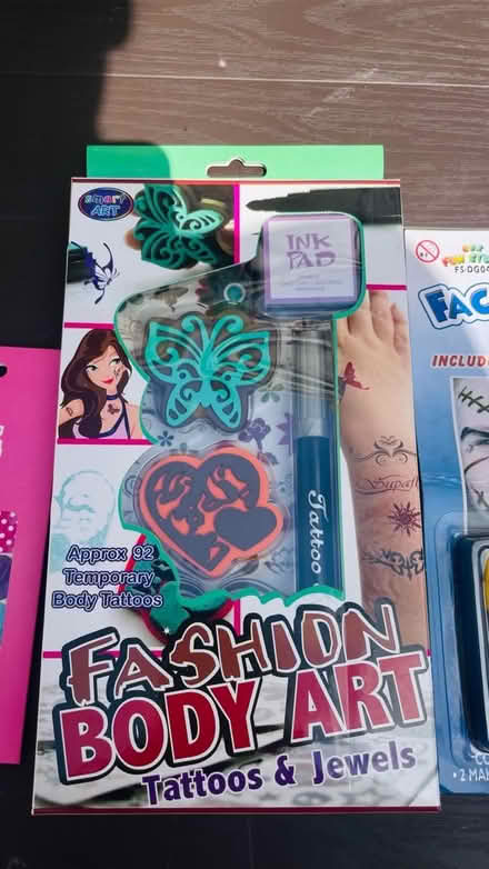 Photo of free Kids face paint, tatto kit etc (Harringay Green Lanes) #3