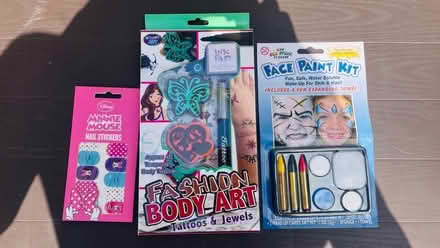 Photo of free Kids face paint, tatto kit etc (Harringay Green Lanes) #1