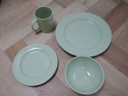 Photo of free Crockery Set (Green) (Loughton IG10) #1