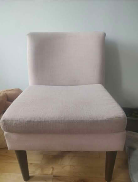 Photo of free Pink Chair (East Harlem) #1