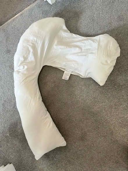 Photo of free DreamGenii Pregnancy Pillow (IP32) #1