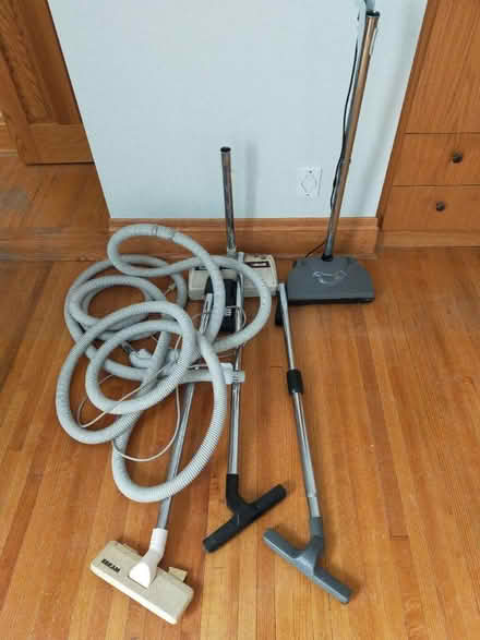 Photo of free Beam Vacuum Attachments (Bloor and Spadina) #1