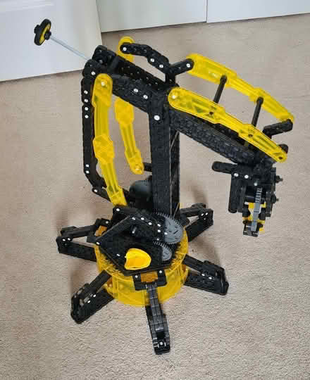 Photo of free Hexbug Vex Robotics Crane building toy (Sheddingdean RH15) #2