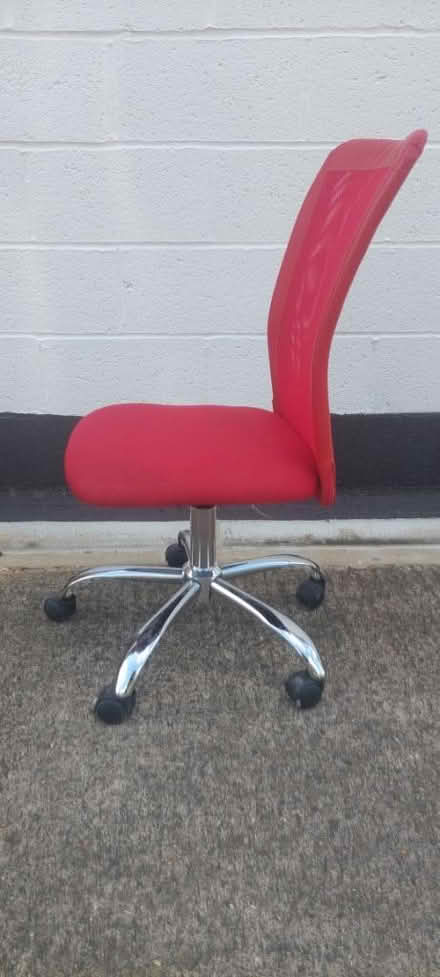 Photo of free Red Desk Chair (Exhall) #1