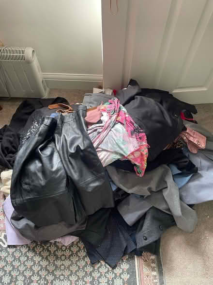 Photo of free Huge pile of men and women clothes (Bromley BR2) #1