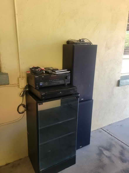 Photo of free Stereo System (speedway & alvernon) #2