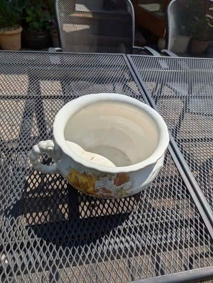 Photo of free Chamber pot (Egham TW20) #1