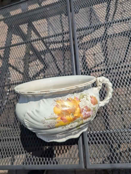 Photo of free Chamber pot (Egham TW20) #2